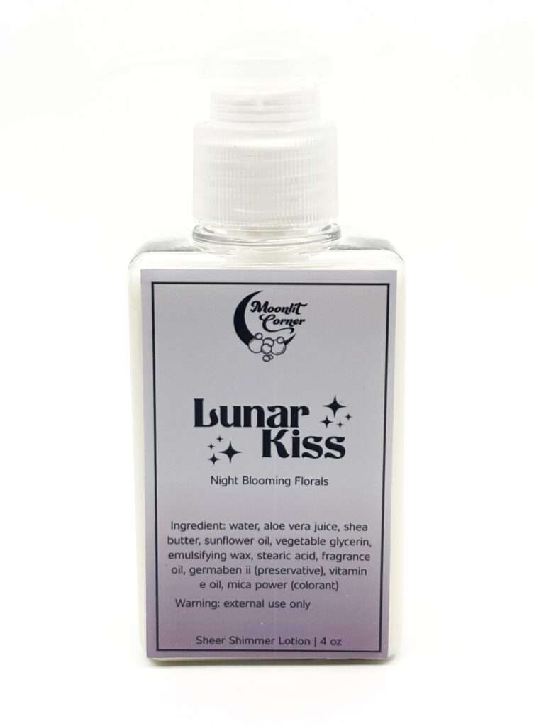 Lunar Kiss